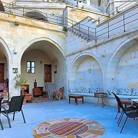 Vezir Cave Γκόρεμε
